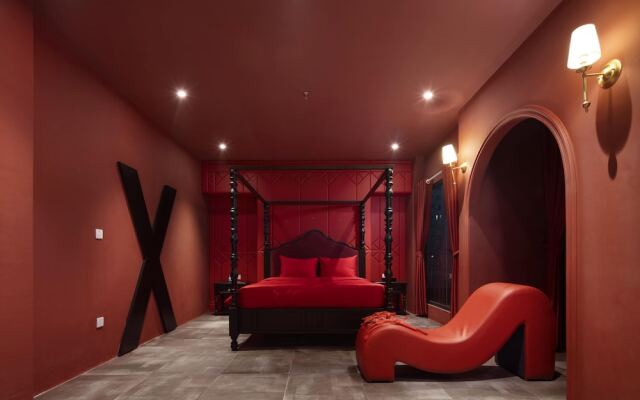 Jacayl Hotel