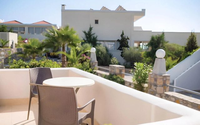Kouros Palace Hotel