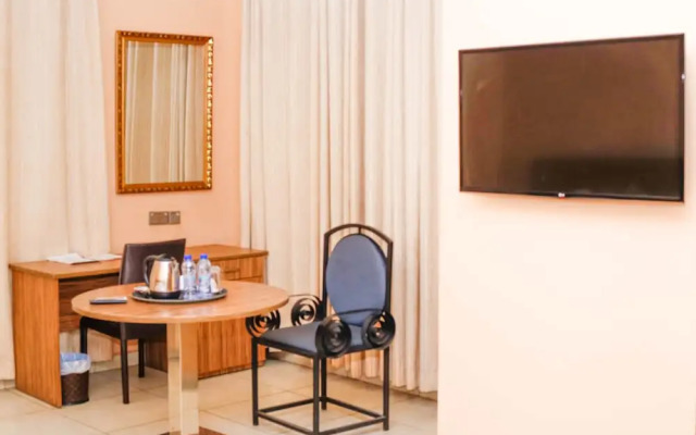 Midindi Hotel & Conference Center