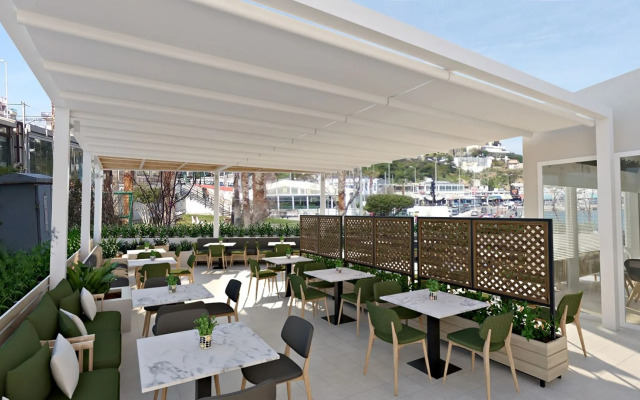 Hotel Avra by Smile hotels