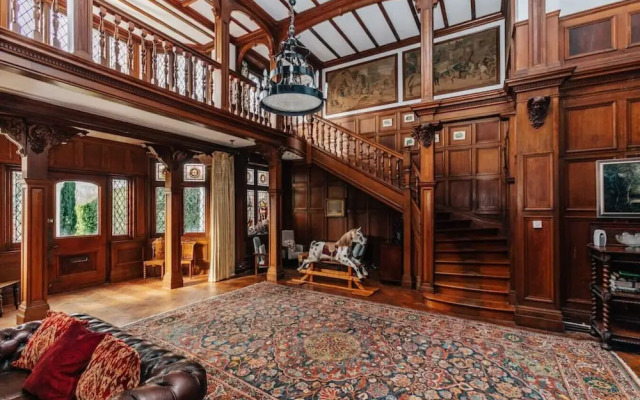 Waterfront Retreat in Hambleden