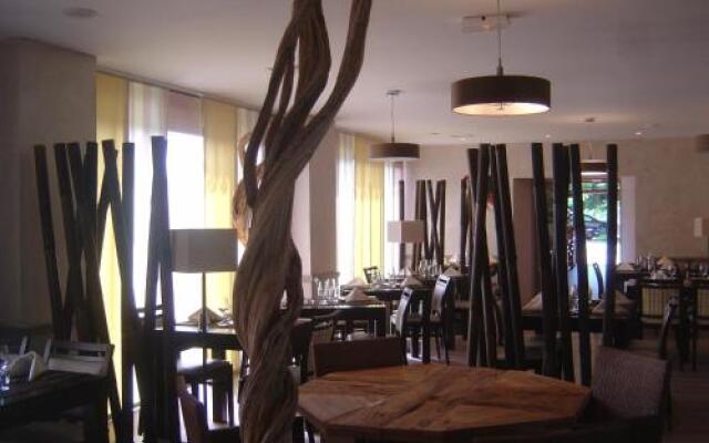 Logis Hôtel Les 3B