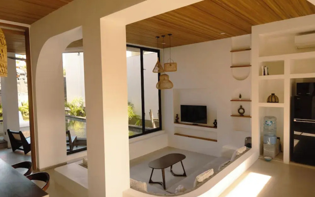 Samstiti Pool Suites Bingin Beach