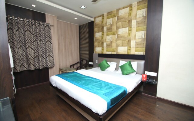 OYO 9095 Hotel Kanishka