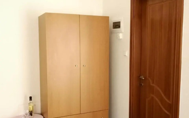 Iliana's house