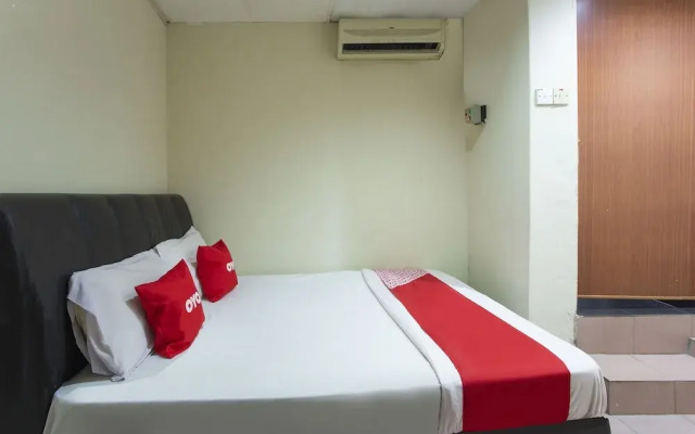 OYO 90160 Kl City Lodge