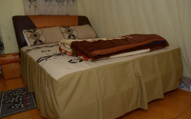 2 Stars Hotel