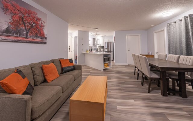 One Bedroom Suite with BBQ & huge Patio