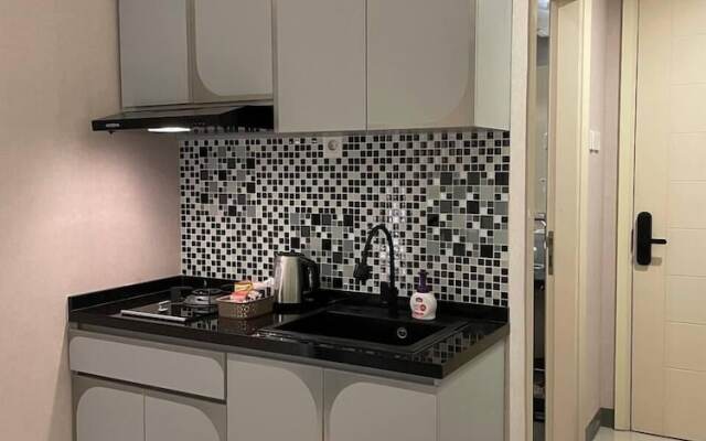 Cosmy Benson Apartment at Pakuwon Mall