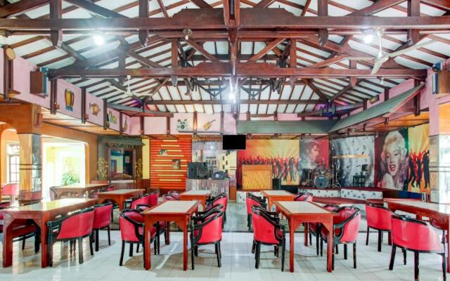 RedDoorz Plus @ Megamendung Puncak Bogor