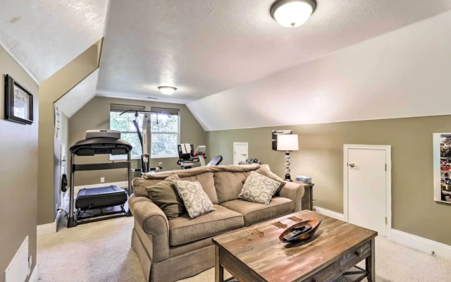 Secluded Home w/ Hot Tub & Mountain Views!