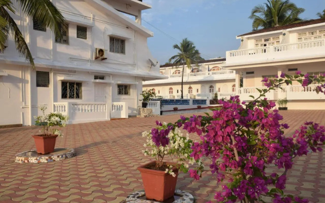 Qees Empire Beachfront Resort