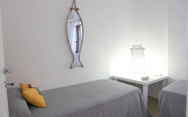 TD Trulli Saveni Trulli with Pool Near the Centre