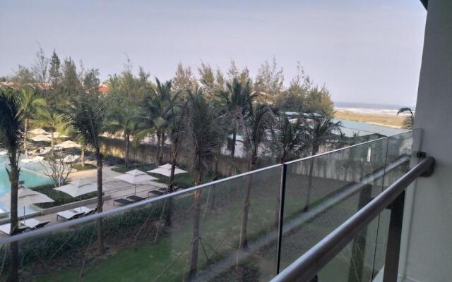 Ocean Suites Apartment