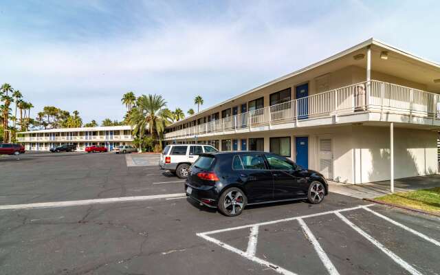 Motel 6 Palm Springs, CA - East - Palm Canyon