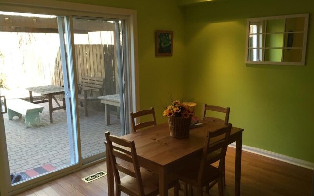 Lenau Guest House