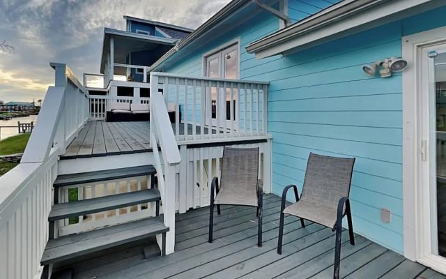 Hideaway at Redhead Road