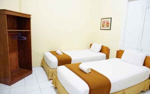 R7 Homestay Nani Wartabone