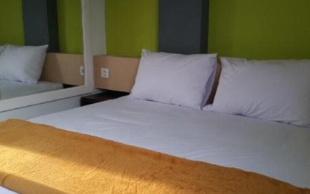 Save Hotel
