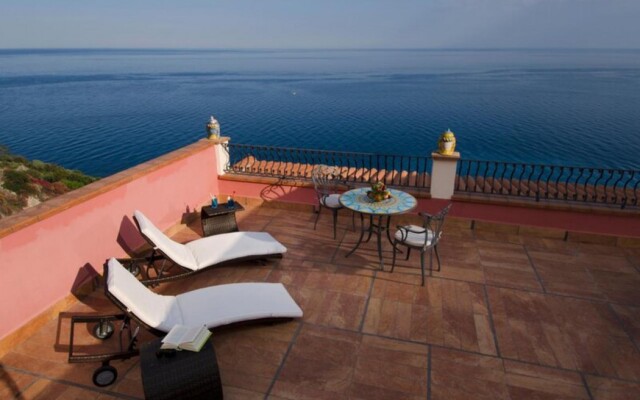 Baia Taormina Hotel