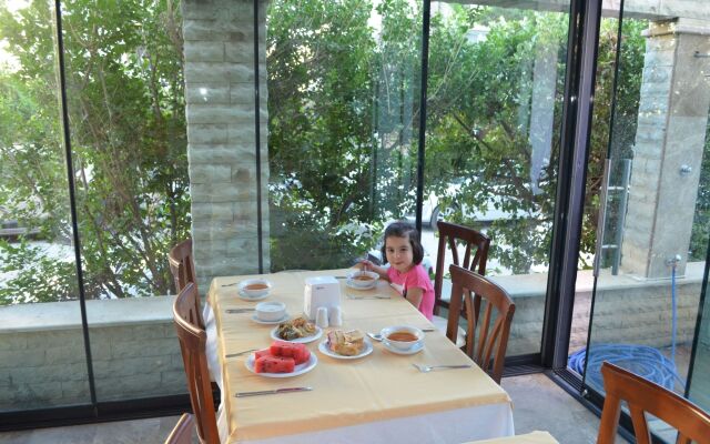 Kalif Hotel