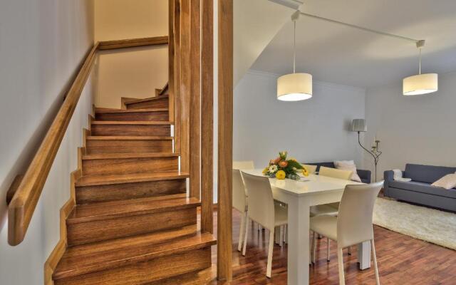 Golden Place Apartment