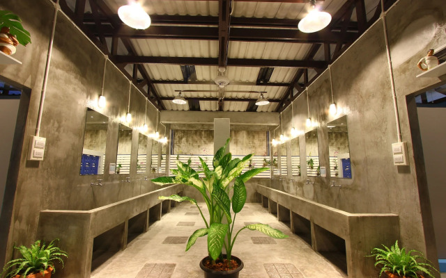 Pak-Up Hostel