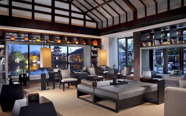 Pullman Lijiang Resort and Spa