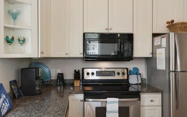 Shore Fun at Destin Pointe