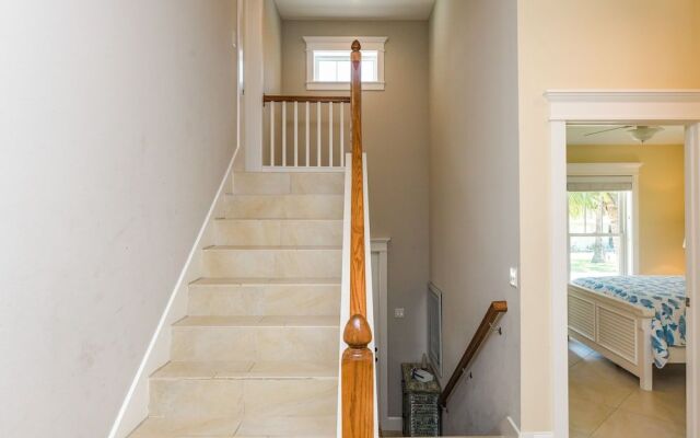 Sea Breeze by AMI Locals