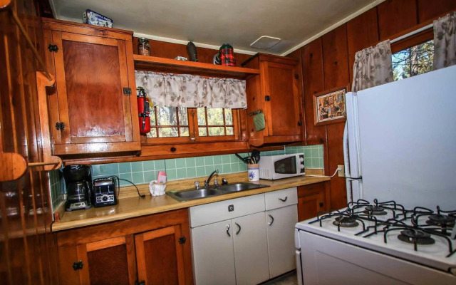 Shore Acres Lodge