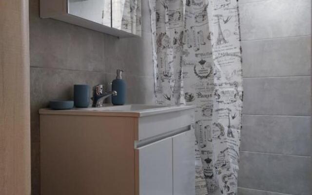 DIMOS HOUSE by filoxeniagroup
