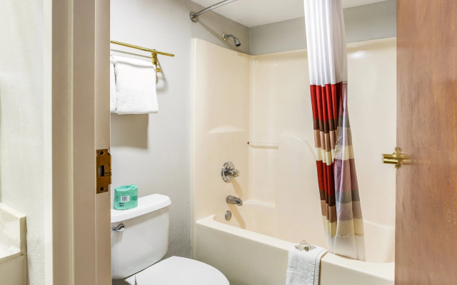 Red Roof Inn Fayetteville I-95