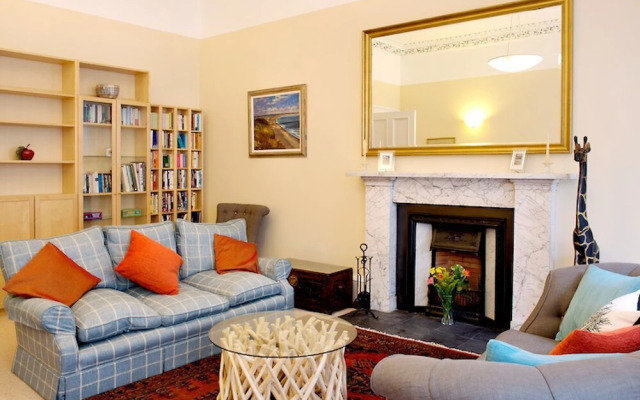 Luxury Central Old Town Suite Edinburgh