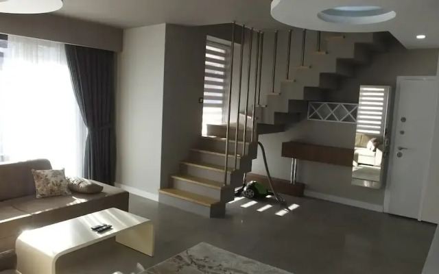 Hande Home Aparts