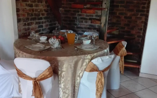 Hamba Kancane Ma-Africa Guest House