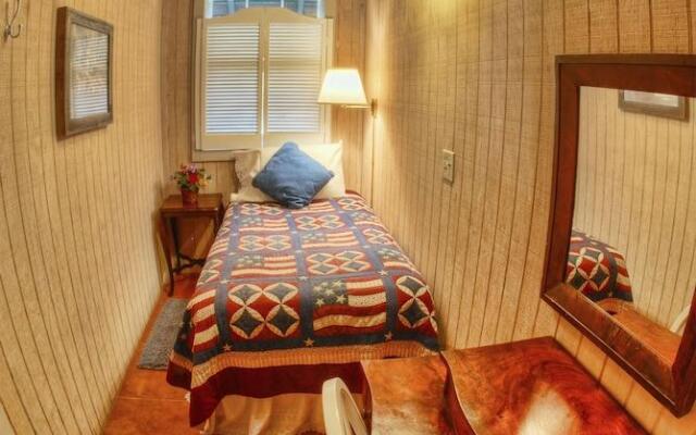 Kuebler Waldrip Haus B&B