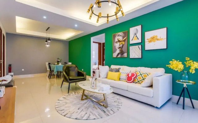 Locals Boutique Apartment Jiuzhou Port.6