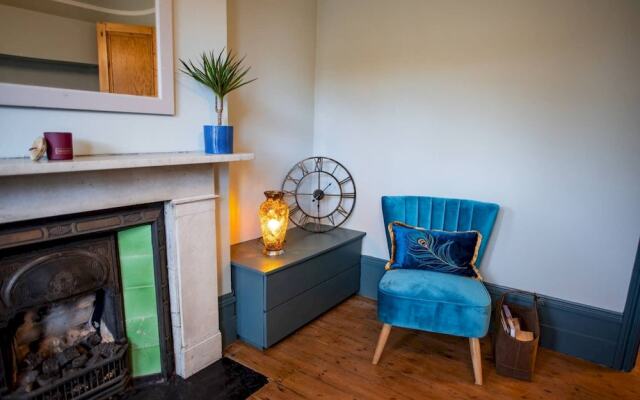 Homely 1 Bedroom Apartment in Bustling Clapham