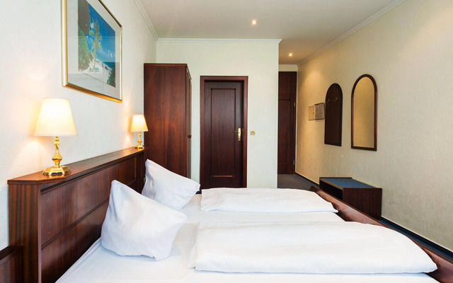Hotel Panorama Am Adenauerplatz