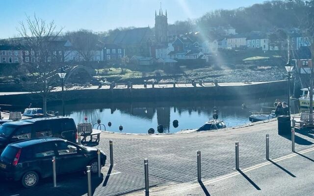 Arosfa Harbourside Guest House