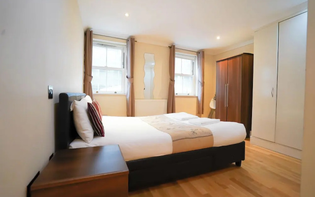 Cosy 2-bed 2 Bathroom Apartment in London