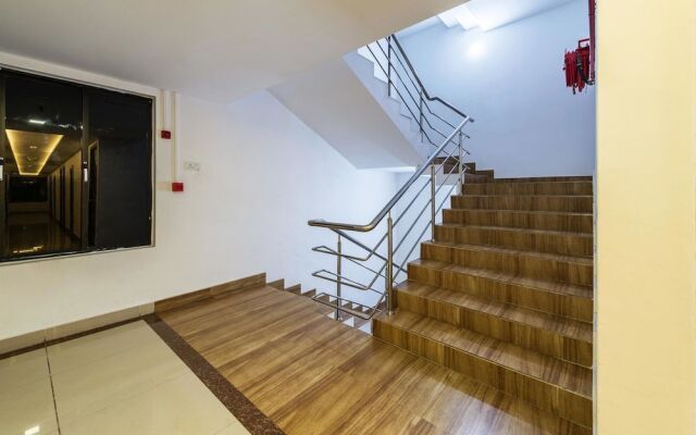 Treebo South Avenue, 700 Mts From Promenade Beach