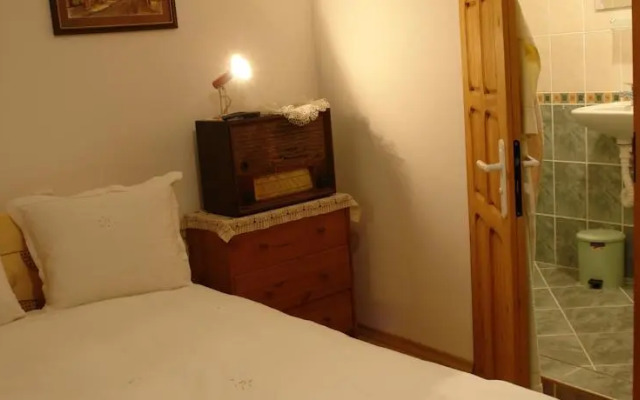 Chiflik Elena Guest House