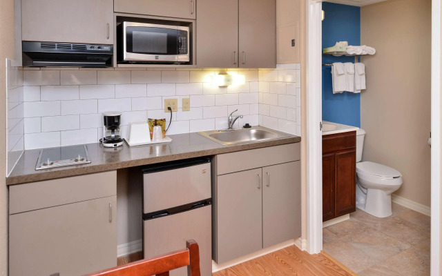 Americas Best Value Inn & Suites St. Clairsville Wheeling