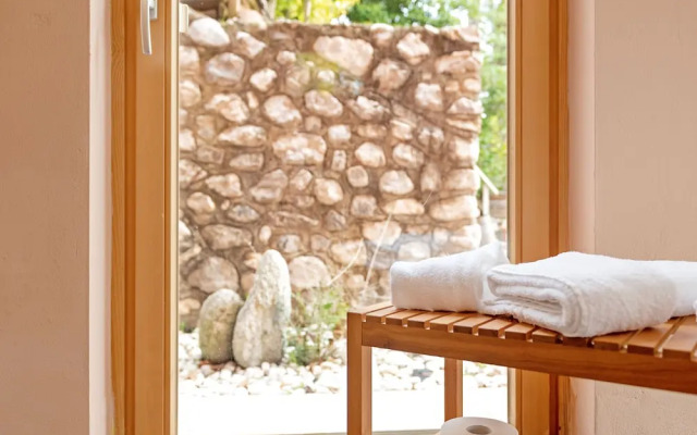 Unique Holiday Home in Bassanega With Porch and Barbeque