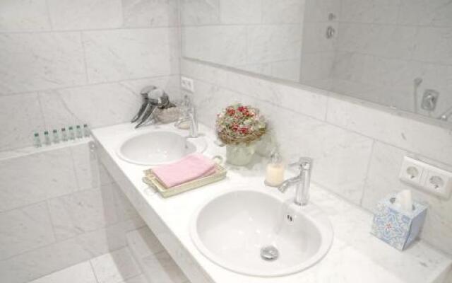 F10 APARTMENT Ulm