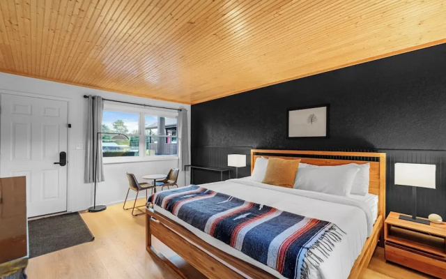 Placid Bay Hotel