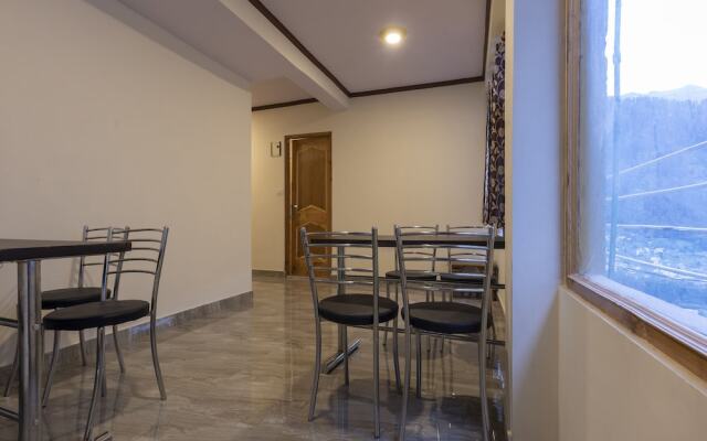 OYO Home 19573 Lush View Stay