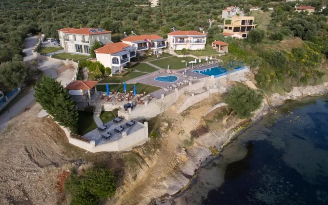 Thesmos Village
